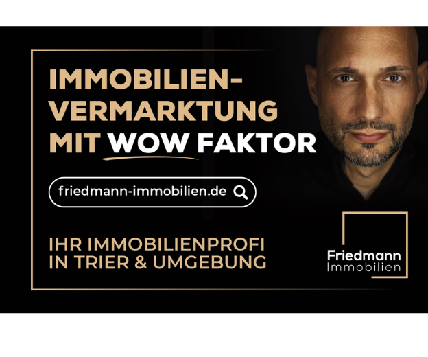 Plakatmotiv von Friedmann Immobilien: Das Motiv zeigt rechts einen Mann mit Glatze in einemschwarzem Hemd. Links steht geschrieben: "Immobilienvermarktung mit Wow-Faktor."
